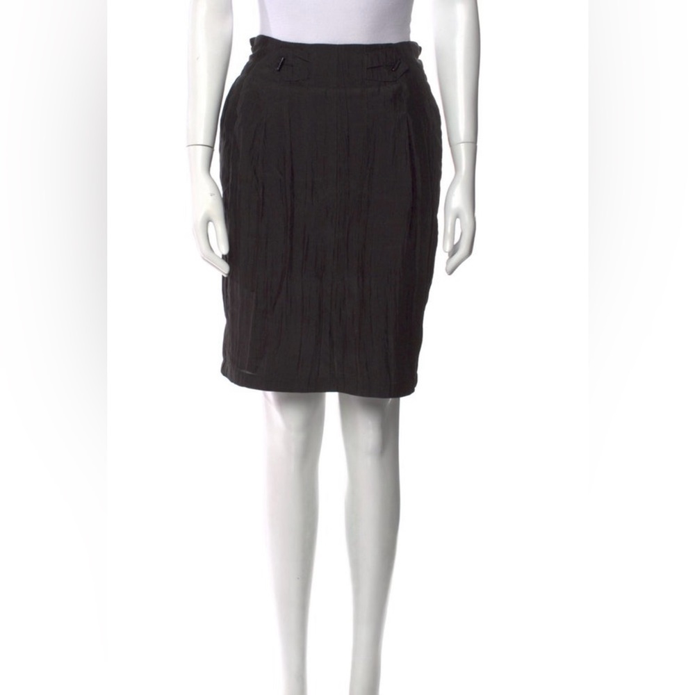 Giorgio Armani Black Knee Length Skirt Size 42 (US 6 / M) Pockets Tie Back